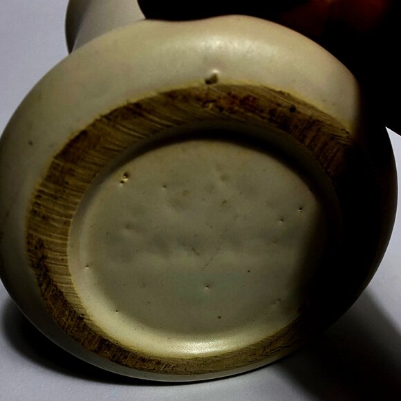 Vintage Mid Century Neutral Tones Vase with Wheat Motif and Modern Shape - Picture 8 of 8